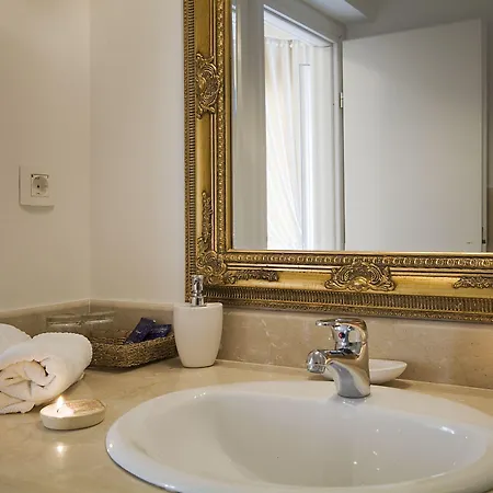 Guest house Triana-adults Only 4*