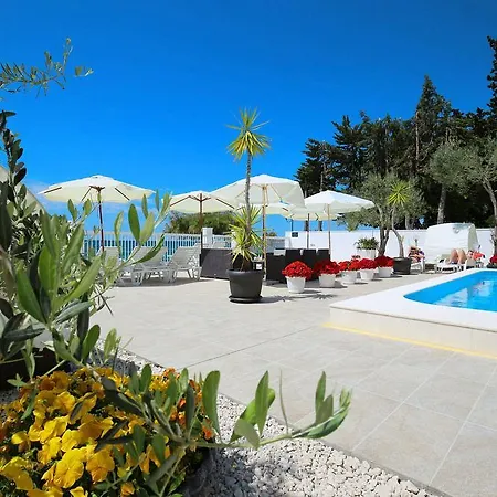 Triana-adults Only Gasthof Zadar
