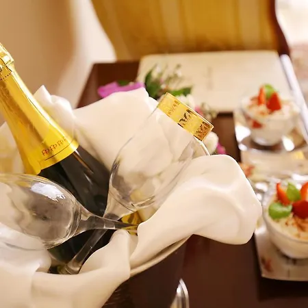 Triana-adults Only Konukevi 4*
