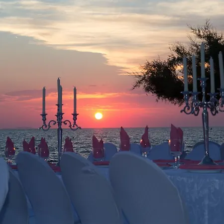 Triana-adults Only Affittacamere