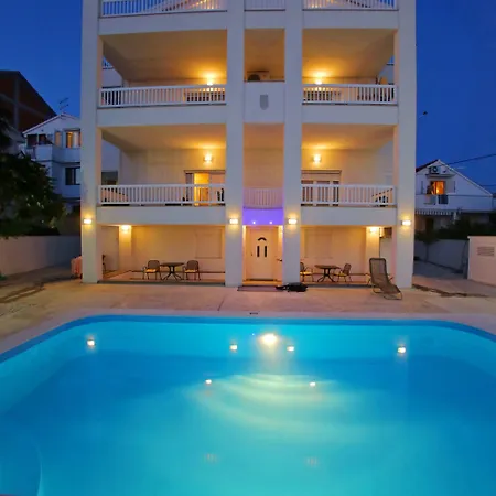 Triana-adults Only Zara