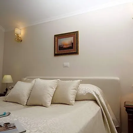 Gasthuis Triana-adults Only