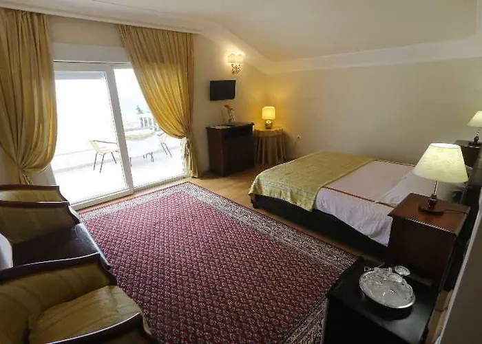 Konukevi Triana-adults Only 4*