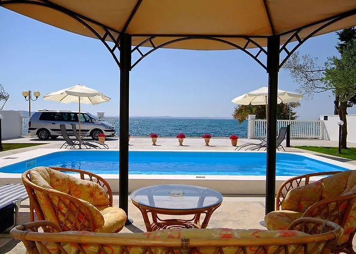 Triana-adults Only Gasthof Zadar