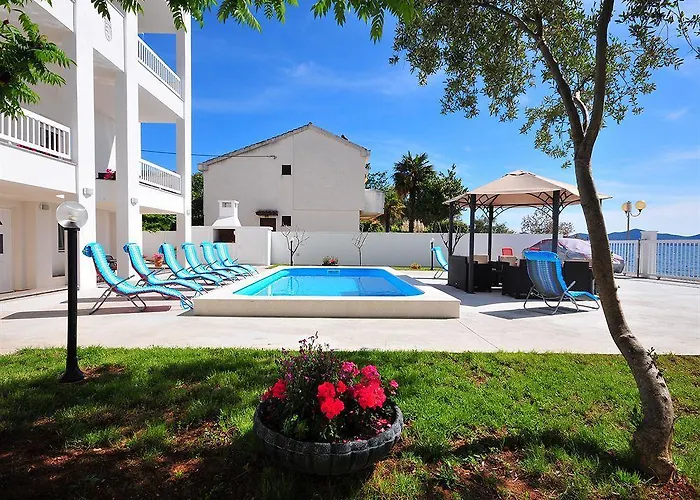 Triana-adults Only Gasthof Zadar